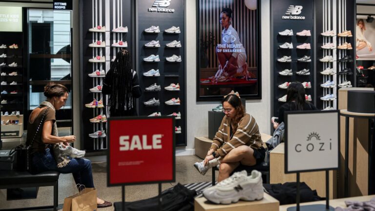 108146931-17474214702025-05-16t184653z_2057470564_rc24jeaaqknt_rtrmadp_0_usa-tariffs-retail.jpeg