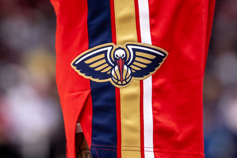 Pelicans-general-logo-900x600.jpg